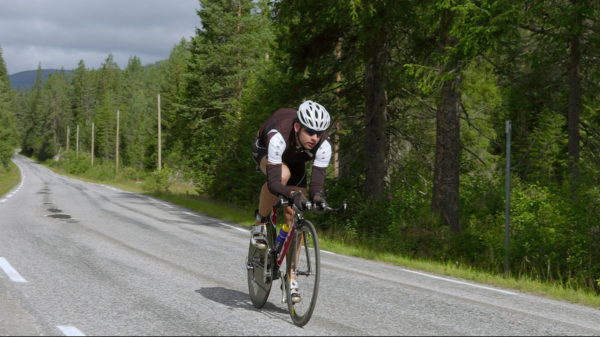 国家队在赛后评估中提出进一步改进的训练方案,国家队参加比赛